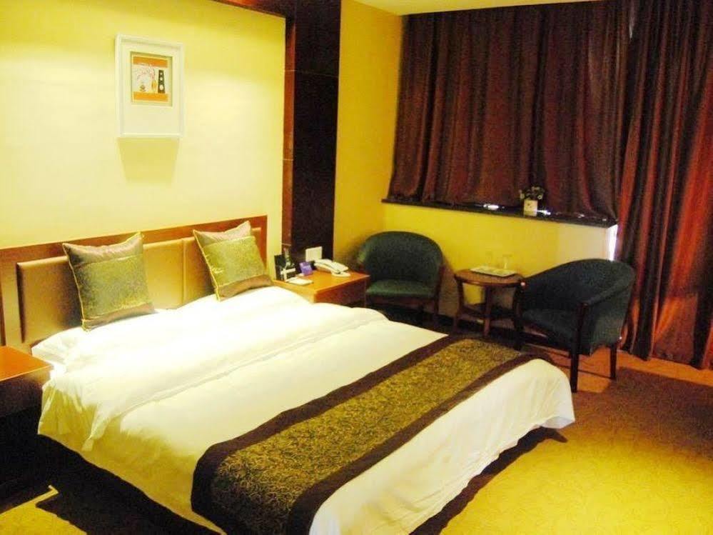 Mo'Er Holiday Hotel Nantong Bagian luar foto