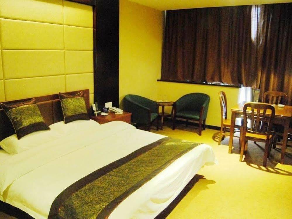 Mo'Er Holiday Hotel Nantong Bagian luar foto